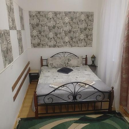 Apartment Near Rynok Square Lviv Eksteriør bilde